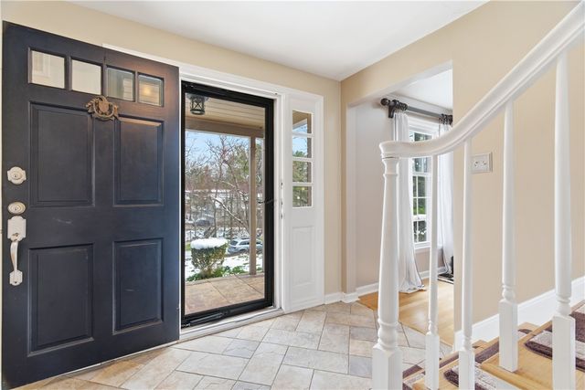 1800 Murdstone Road, Upper St Clair, PA 15241