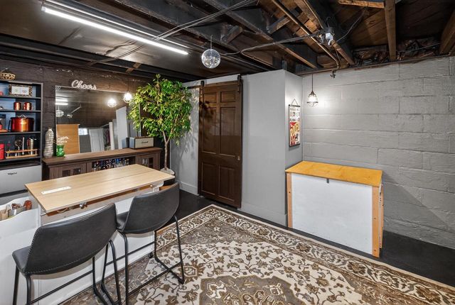 2169 S 96th STREET, West Allis, WI 53227