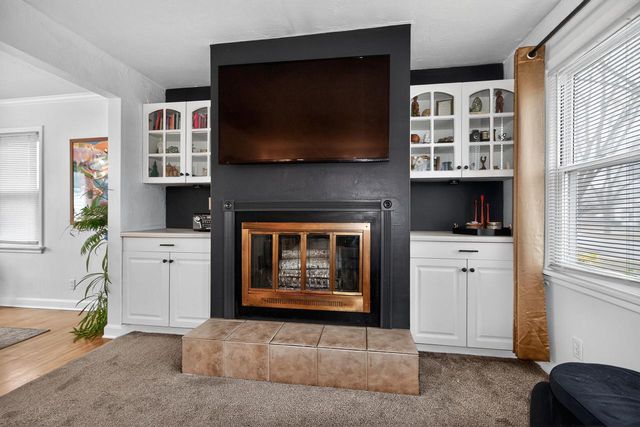 2169 S 96th STREET, West Allis, WI 53227