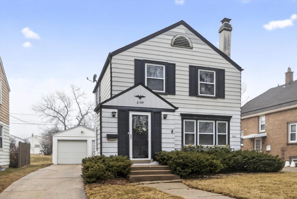 2169 S 96th STREET, West Allis, WI 53227