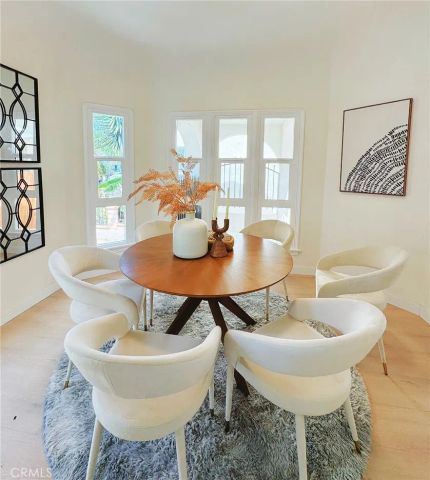 1243 W 98TH Street, Los Angeles, CA 90044