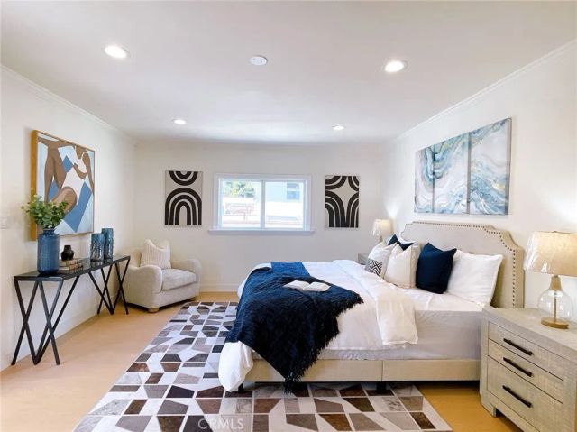 1243 W 98TH Street, Los Angeles, CA 90044