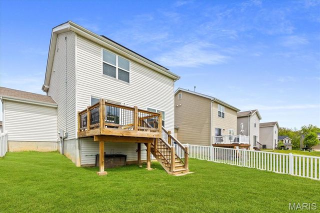 618 Fair Bluff Drive, Wentzville, MO 63385