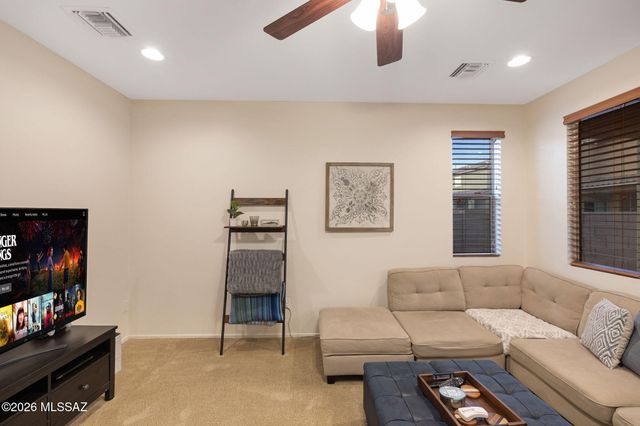 1683 W Gleaming Moon Lane, Tucson, AZ 85704