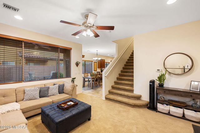 1683 W Gleaming Moon Lane, Tucson, AZ 85704