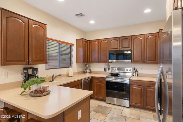 1683 W Gleaming Moon Lane, Tucson, AZ 85704
