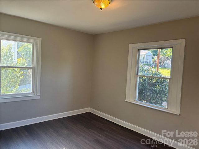 2565 Brentwood Place, Charlotte, NC 28208