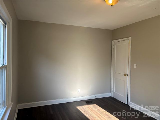 2565 Brentwood Place, Charlotte, NC 28208