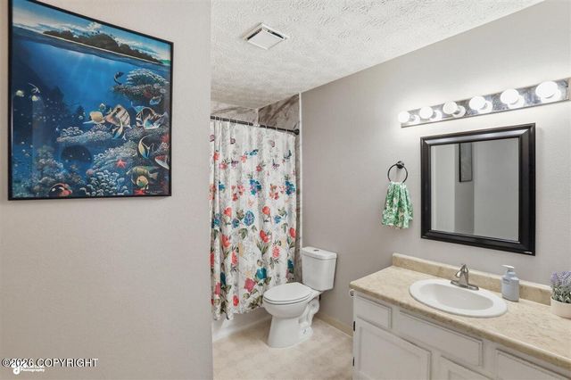 18635 N Lowrie Loop, Eagle River, AK 99577