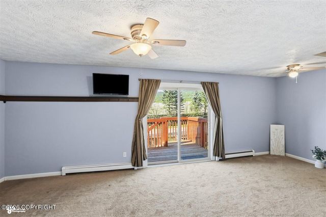 18635 N Lowrie Loop, Eagle River, AK 99577