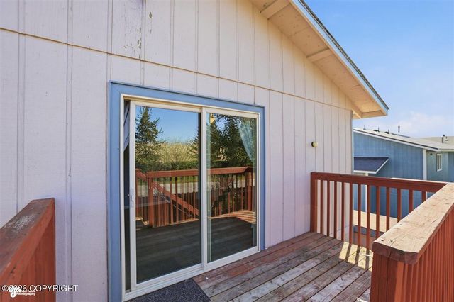 18635 N Lowrie Loop, Eagle River, AK 99577