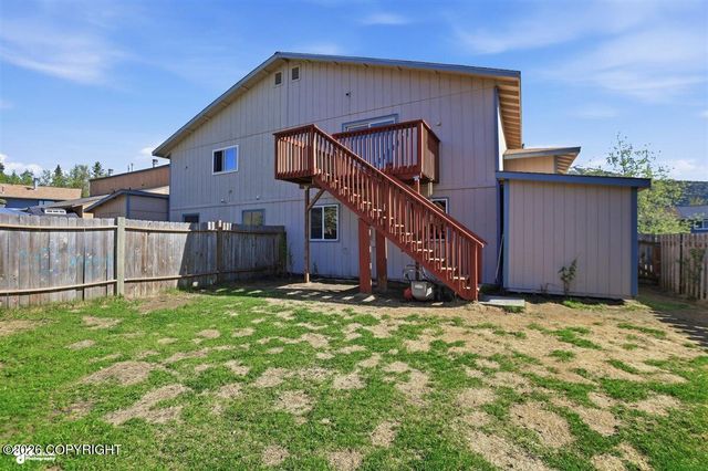 18635 N Lowrie Loop, Eagle River, AK 99577