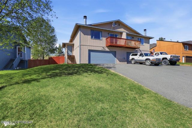 18635 N Lowrie Loop, Eagle River, AK 99577
