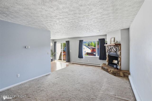 18635 N Lowrie Loop, Eagle River, AK 99577