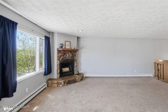 18635 N Lowrie Loop, Eagle River, AK 99577