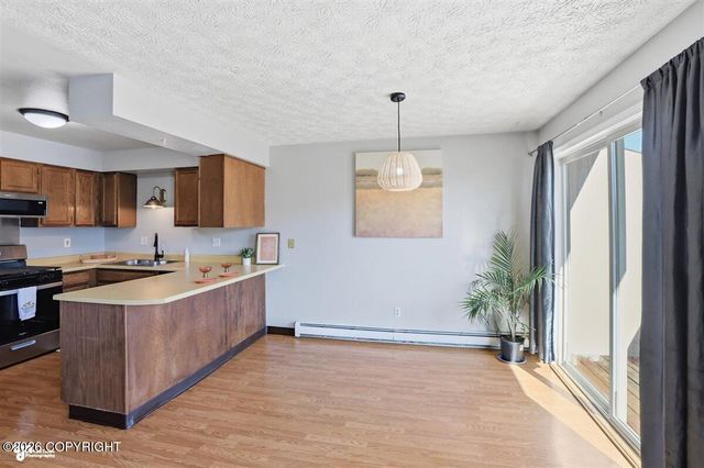 18635 N Lowrie Loop, Eagle River, AK 99577