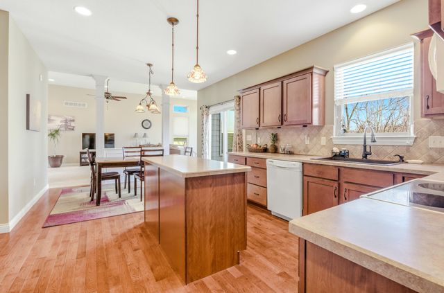 404 STALLWORTH CT, Columbia, MO 65203