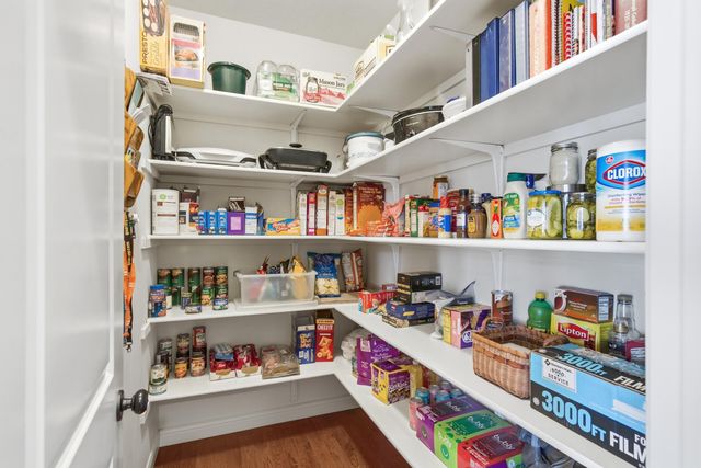 404 STALLWORTH CT, Columbia, MO 65203