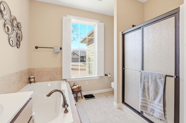 404 STALLWORTH CT, Columbia, MO 65203