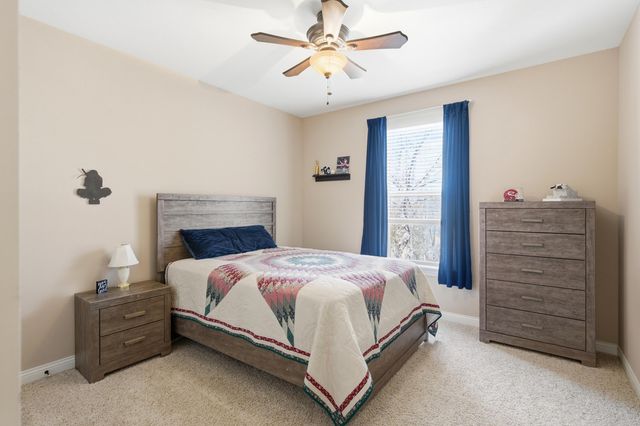 404 STALLWORTH CT, Columbia, MO 65203