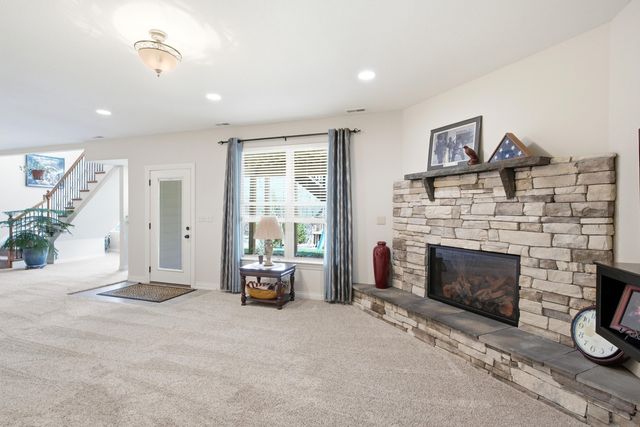 404 STALLWORTH CT, Columbia, MO 65203