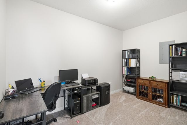 404 STALLWORTH CT, Columbia, MO 65203