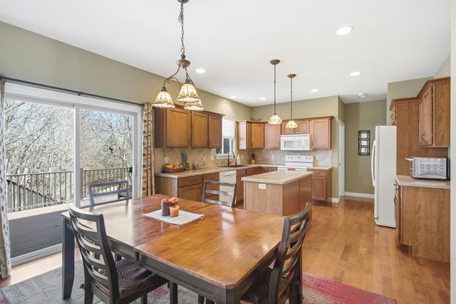 404 STALLWORTH CT, Columbia, MO 65203