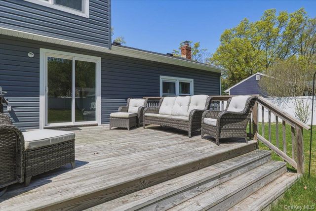 1189 Terry Road, Ronkonkoma, NY 11779