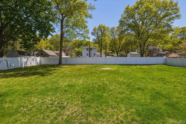 1189 Terry Road, Ronkonkoma, NY 11779