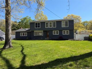 1189 Terry Road, Ronkonkoma, NY 11779