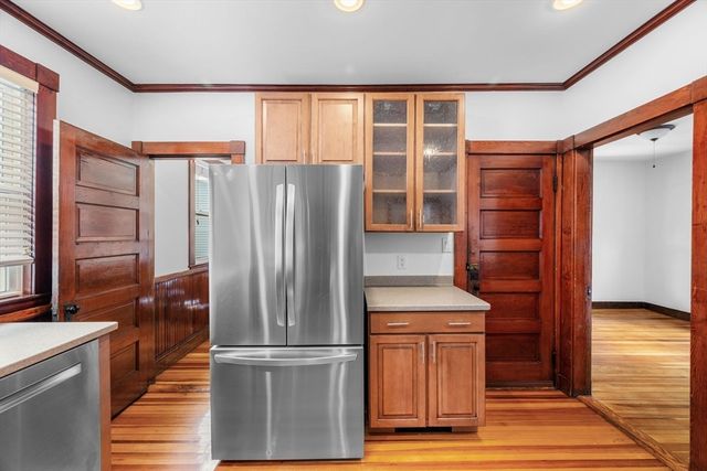 54 Pearl St 3, Cambridge, MA 02139