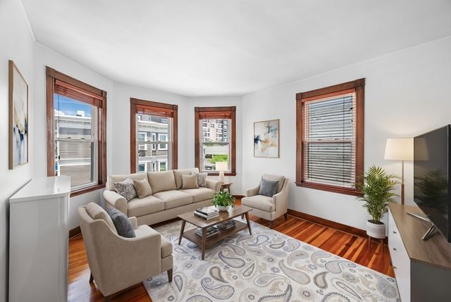 54 Pearl St 3, Cambridge, MA 02139
