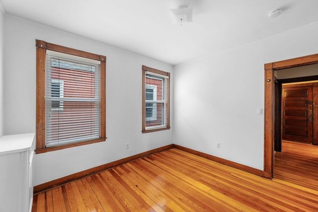 54 Pearl St 3, Cambridge, MA 02139