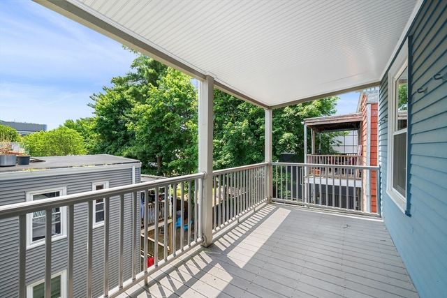 54 Pearl St 3, Cambridge, MA 02139