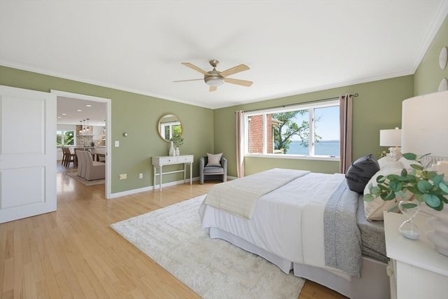 54 Oliver Hazard Perry Rd, Portsmouth, RI 02871