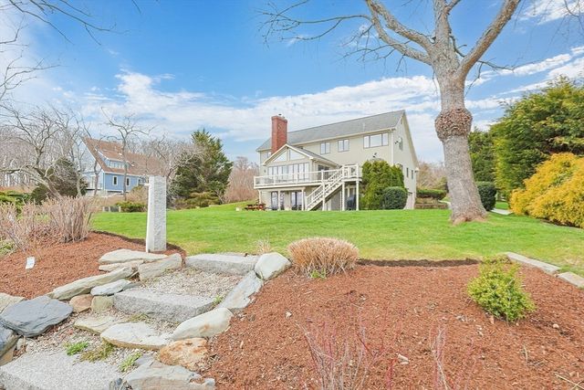 54 Oliver Hazard Perry Rd, Portsmouth, RI 02871