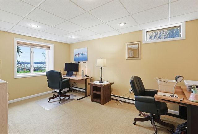 54 Oliver Hazard Perry Rd, Portsmouth, RI 02871
