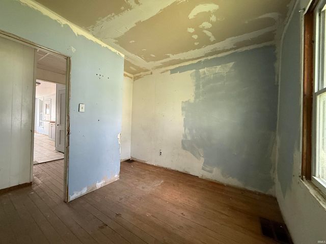 415 S Mill Street, Owensville, IN 47665