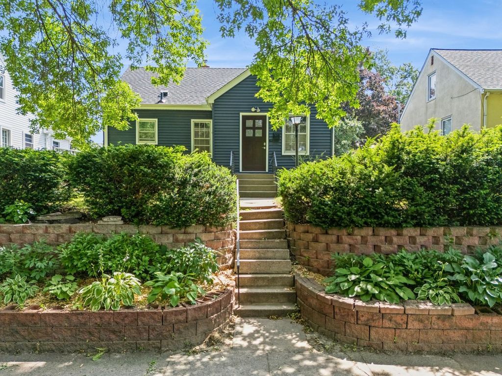 4027 Monroe Street NE, Columbia Heights, MN 55421