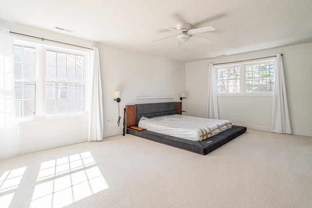 5 Lowther Place, Nashua, NH 03060