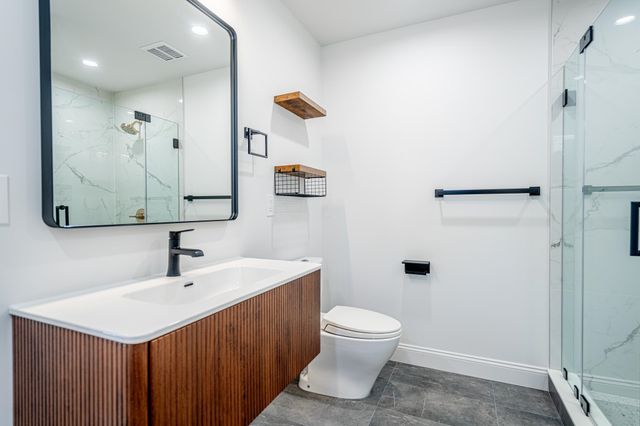 5 Lowther Place, Nashua, NH 03060