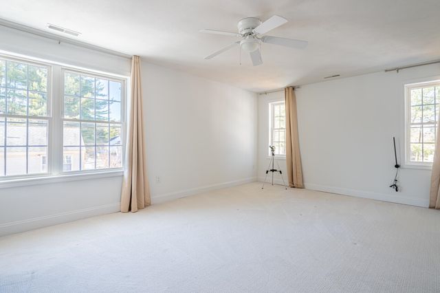 5 Lowther Place, Nashua, NH 03060