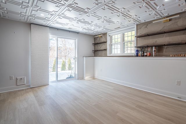 5 Lowther Place, Nashua, NH 03060