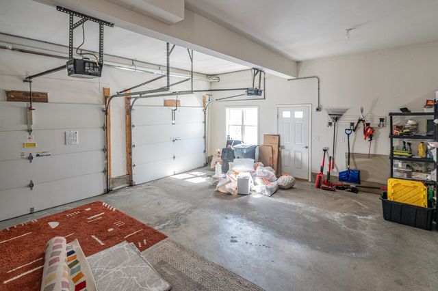 5 Lowther Place, Nashua, NH 03060