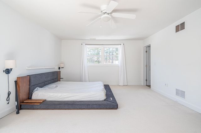 5 Lowther Place, Nashua, NH 03060