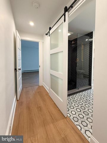 964 W MAIN ST, New Holland, PA 17557