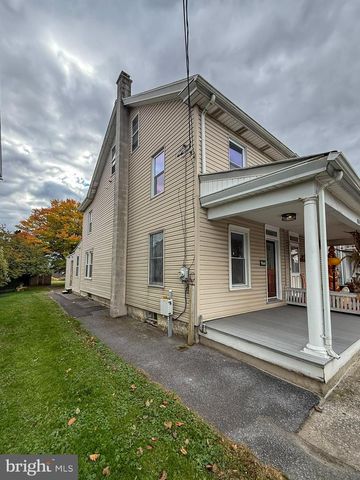 964 W MAIN ST, New Holland, PA 17557