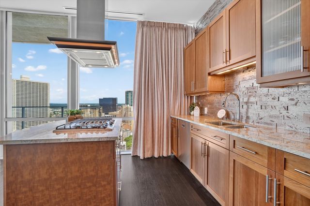 1301 Throckmorton Street 2401, Fort Worth, TX 76102