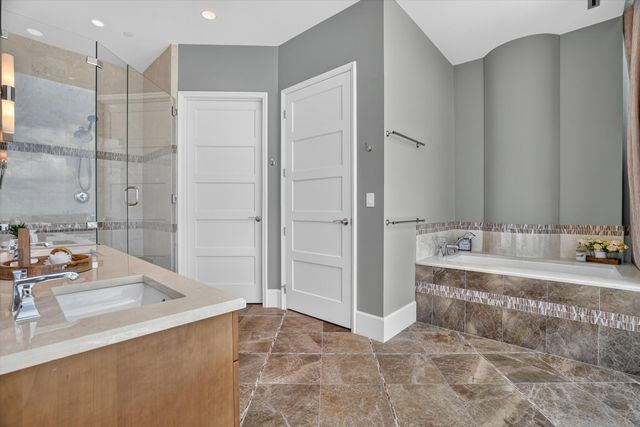 1301 Throckmorton Street 2401, Fort Worth, TX 76102