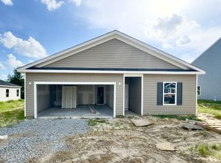 604 S Squires Run Lane, Richlands, NC 28574